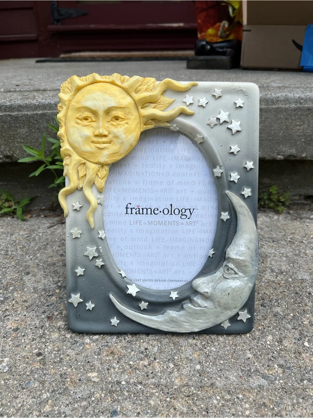 Vintage Sun & Moon Decorative Resin Picture Frame - 90’s celestial HTF